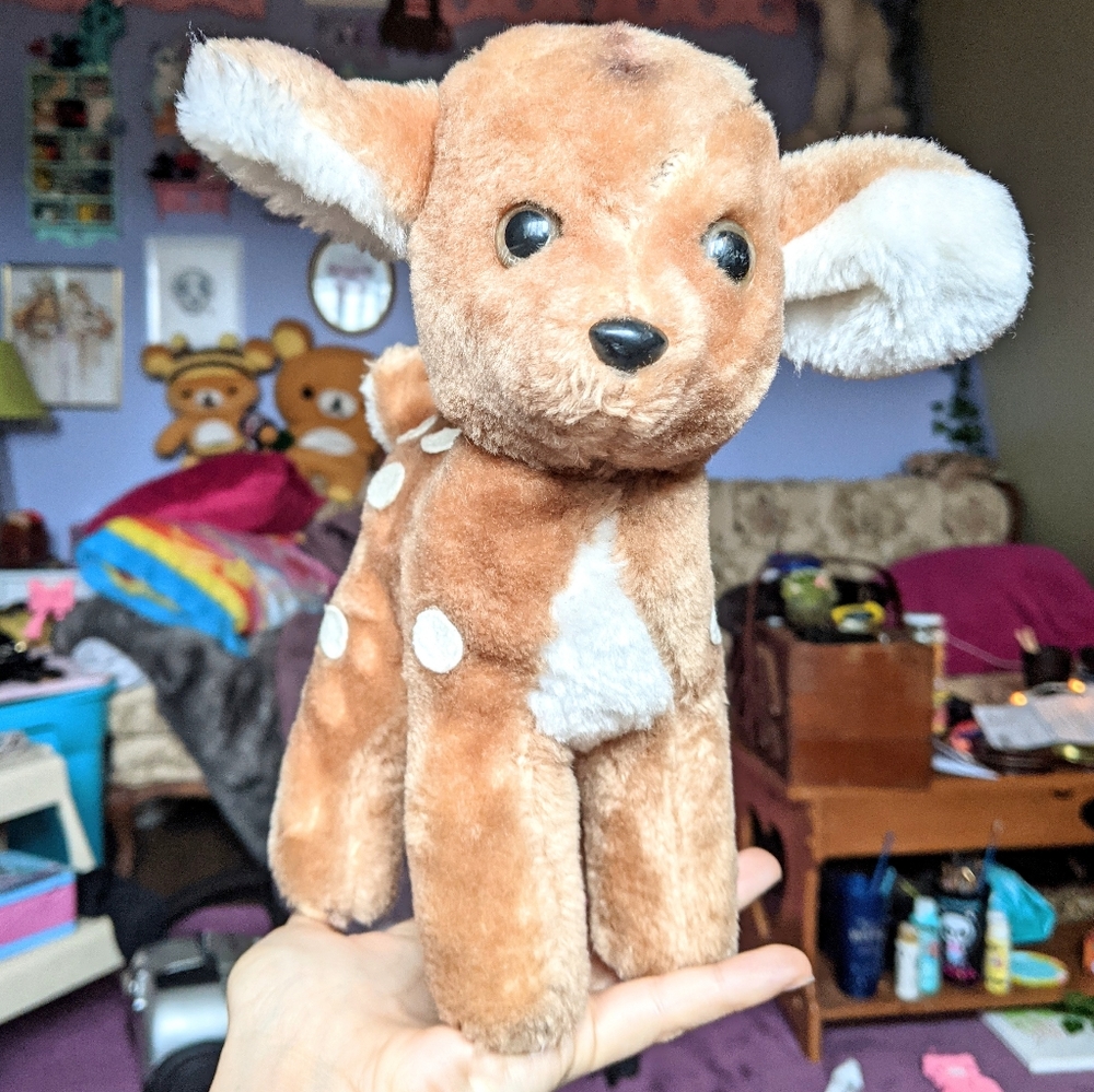 Vintage 1978 Russ Berrie Dawn the Fawn standing stuffed stiff plush deer toy
